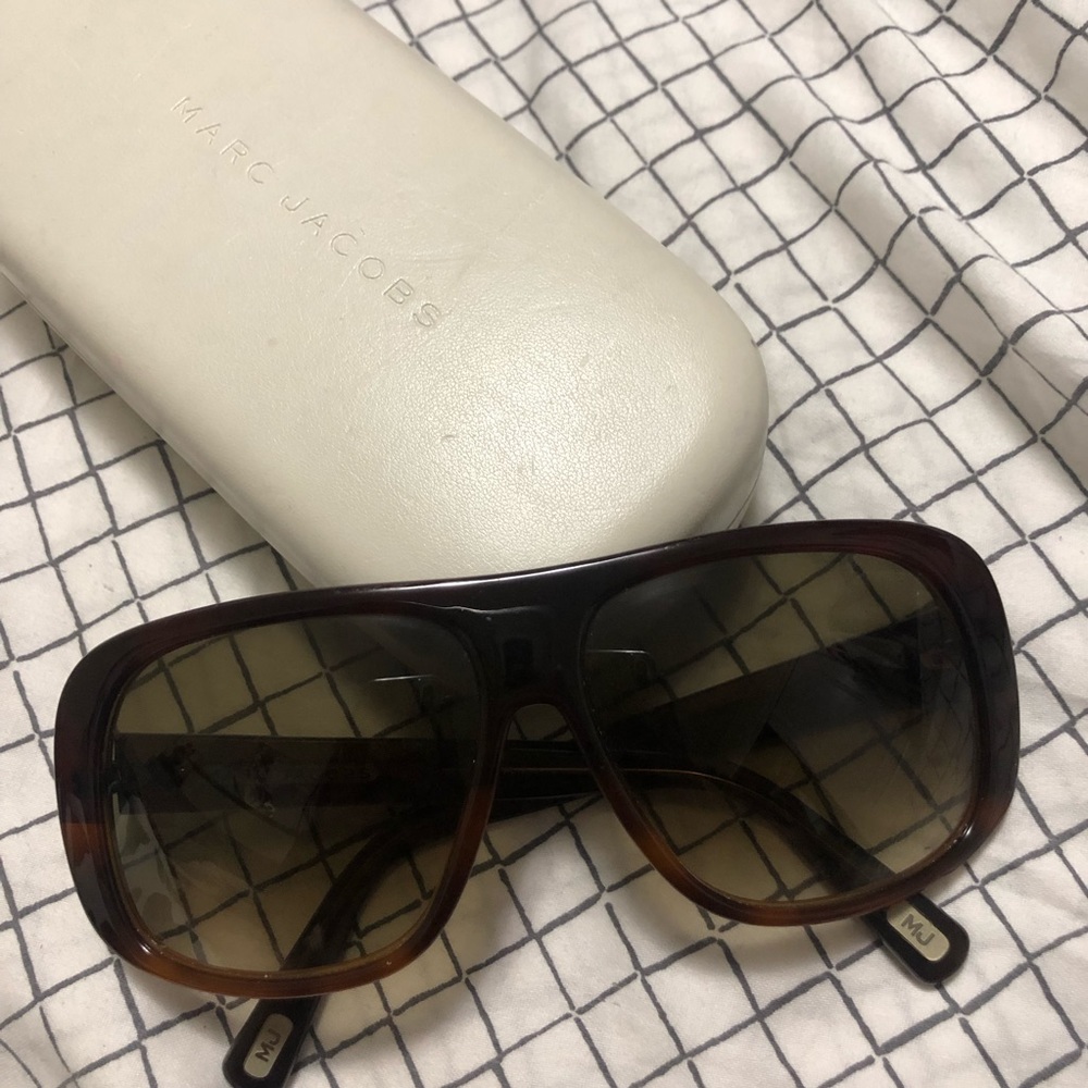Marc Jacobs Sunglasses Block Aviator Style